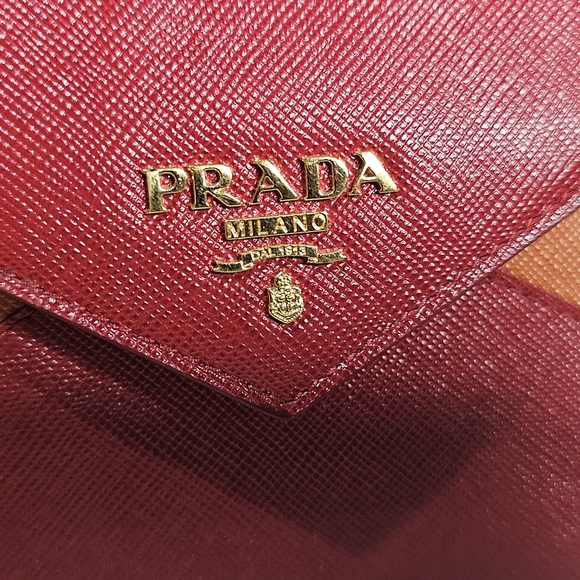 PRADA VITELLO LEATHER ENVELOPE POUCH - Picture 2 of 9